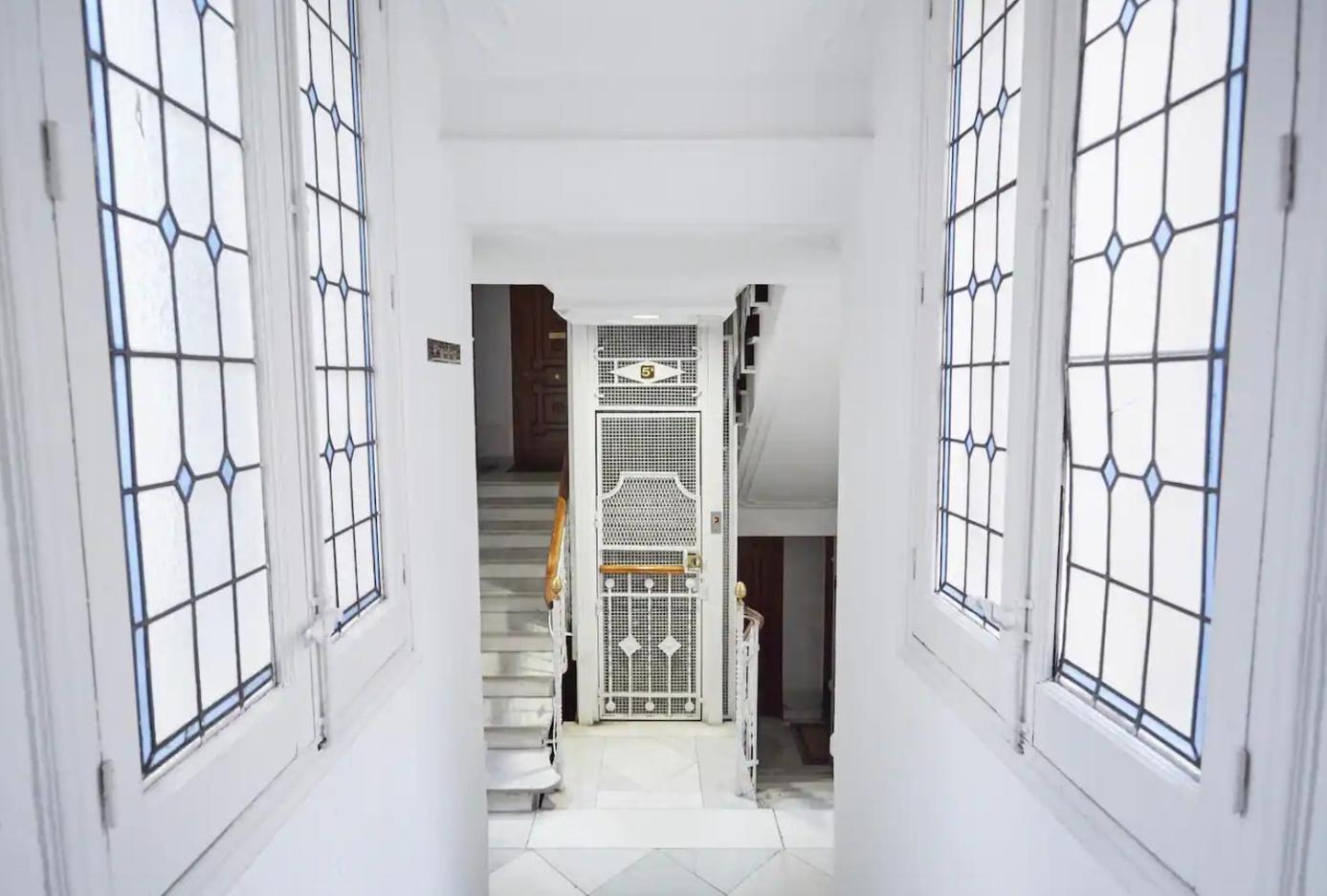 Estudio Con Vistas Alcalaretiro Madrid Eksteriør bilde